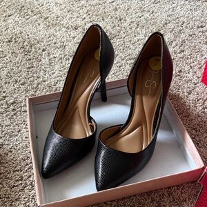 Jessica Simpson Black Textured Heels